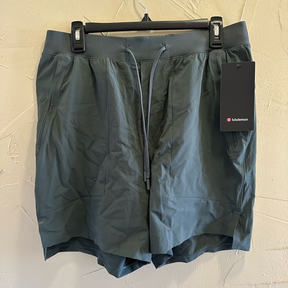 Lululemon License to Train short 7” liner-less